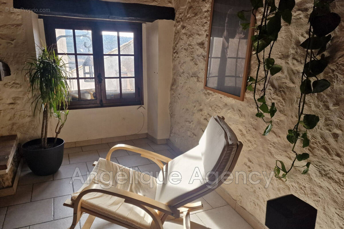 Maison à COURSEGOULES