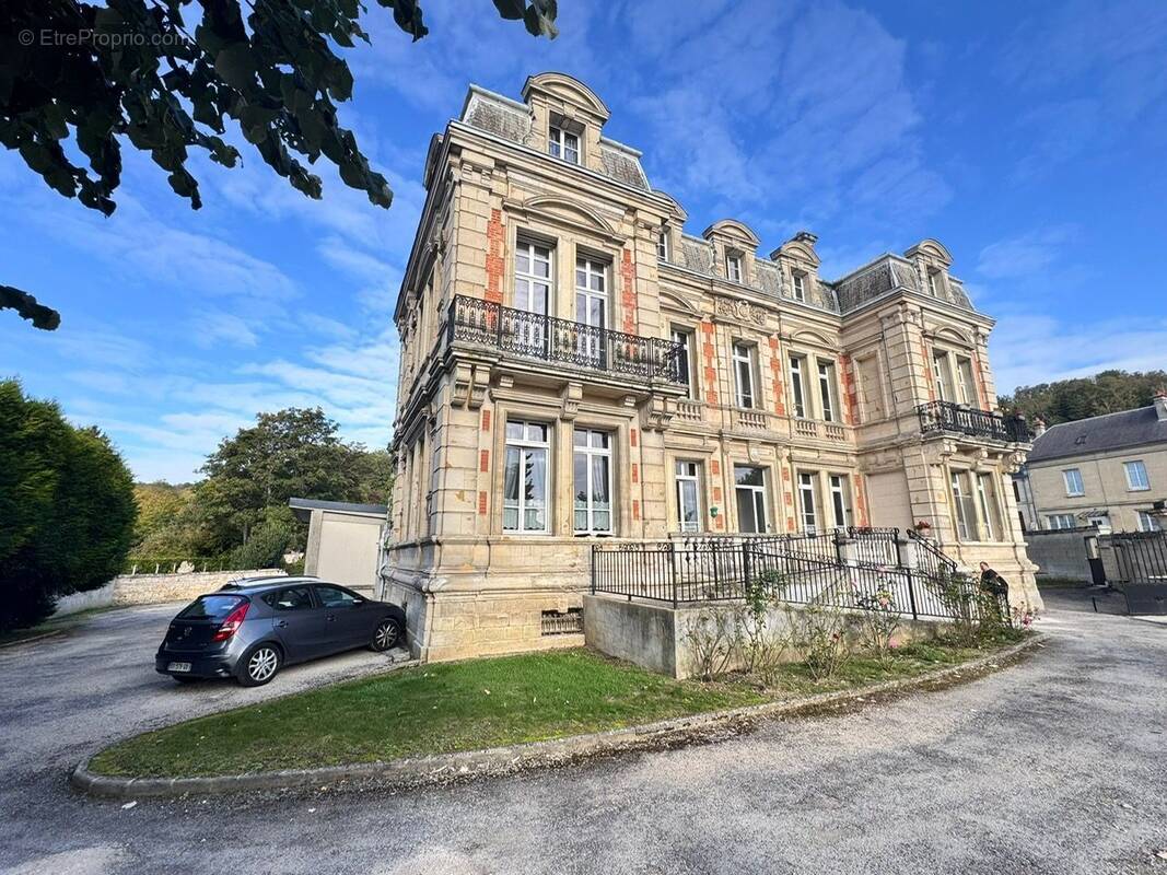Appartement à VAILLY-SUR-AISNE