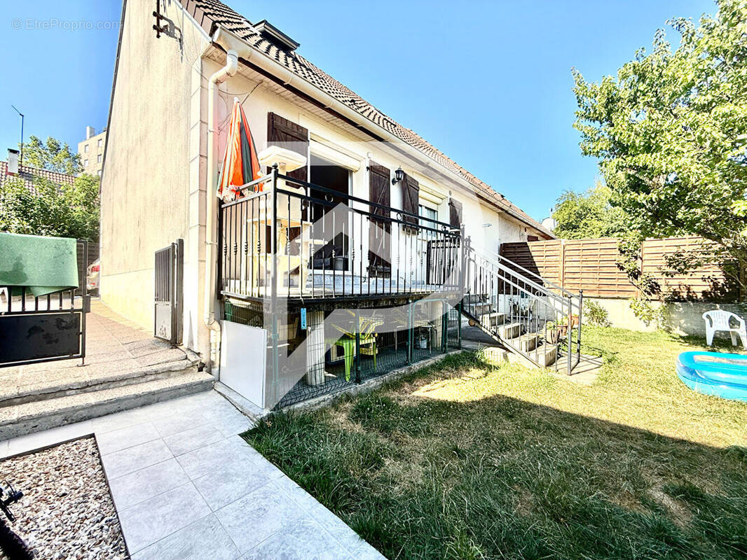 Maison à AULNAY-SOUS-BOIS