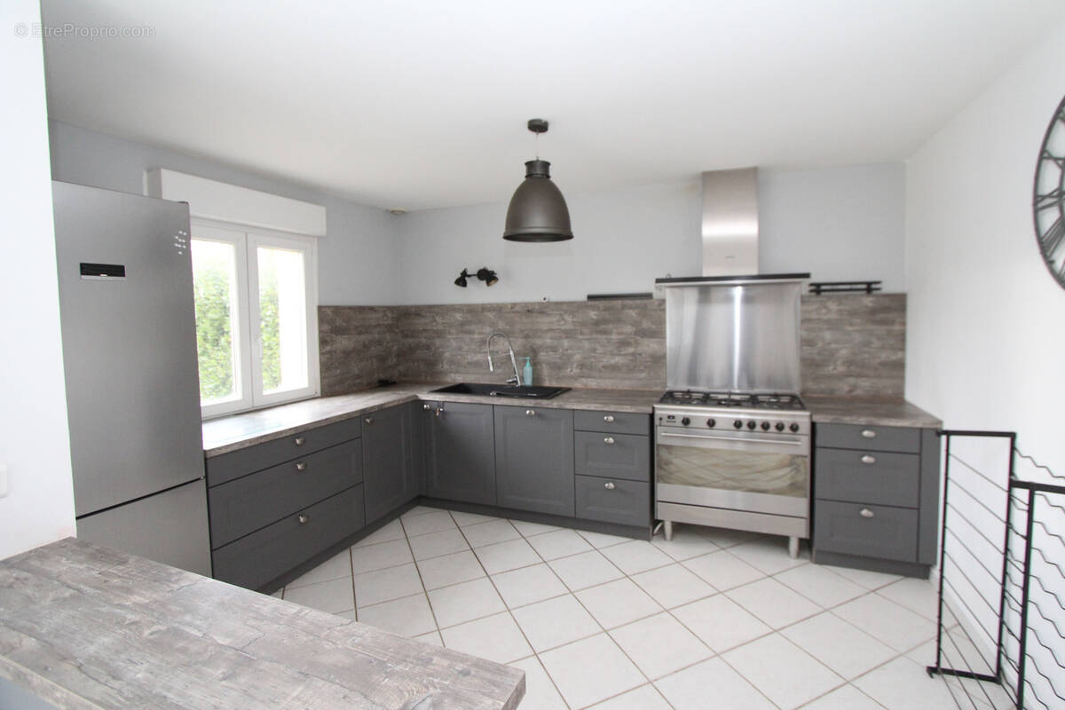 Maison à SAINTE-MARIE-AUX-CHENES