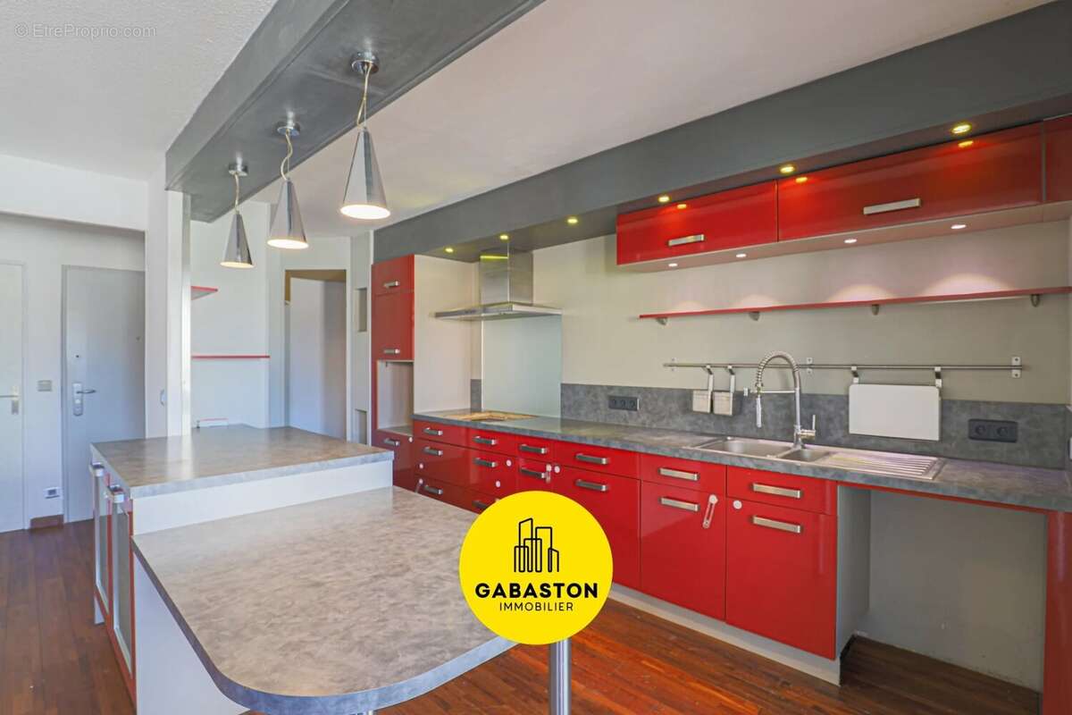 Appartement à MARSEILLE-11E