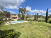 Maison à SAINT-ZACHARIE