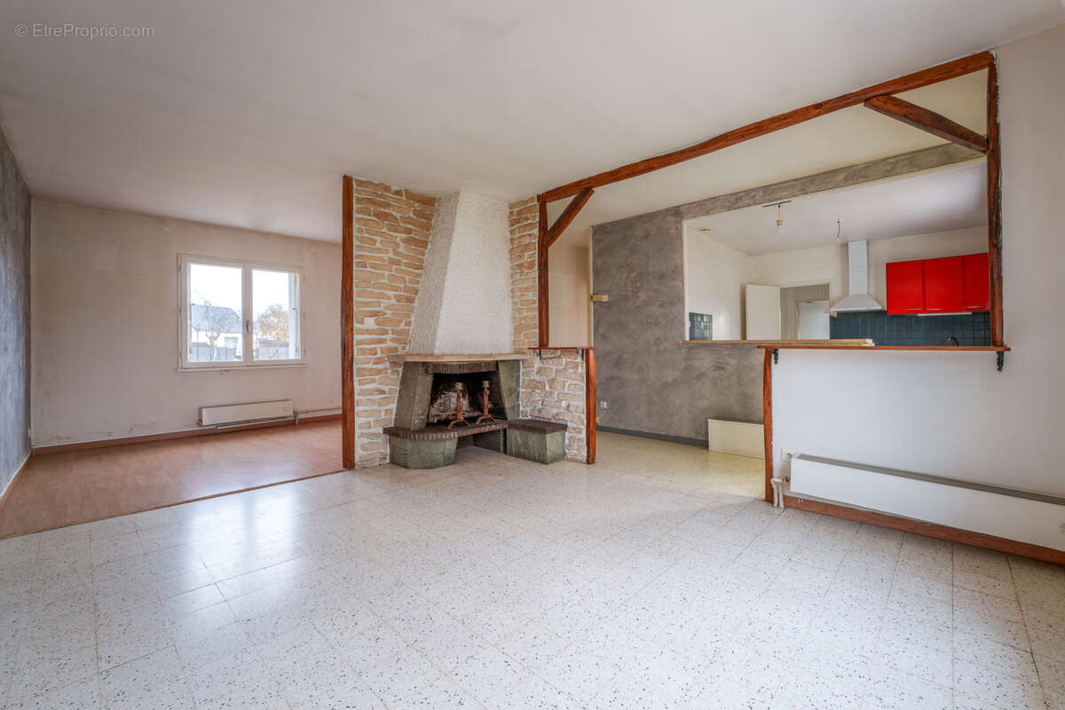 Maison à BALLAN-MIRE