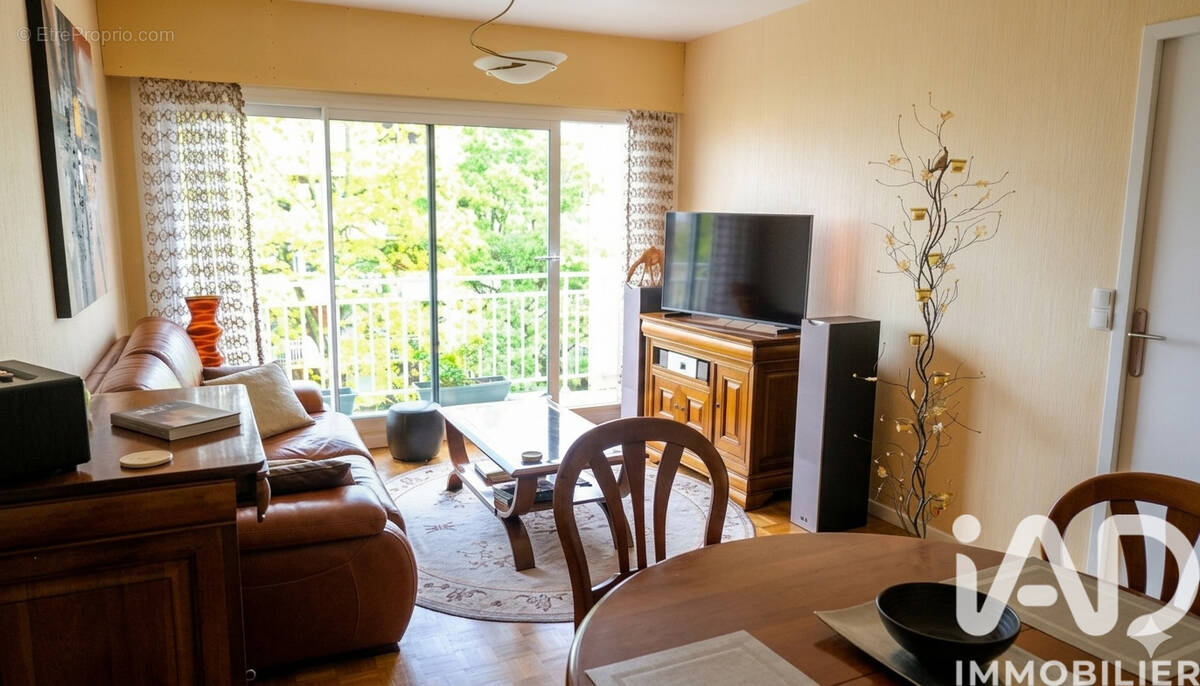 Photo 1 - Appartement à SAINT-MAUR-DES-FOSSES