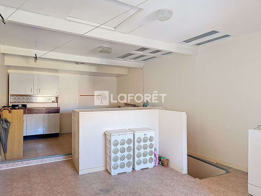 Maison  de village 3 faces 83 m² - 4 Chambres - Prades - photo 7