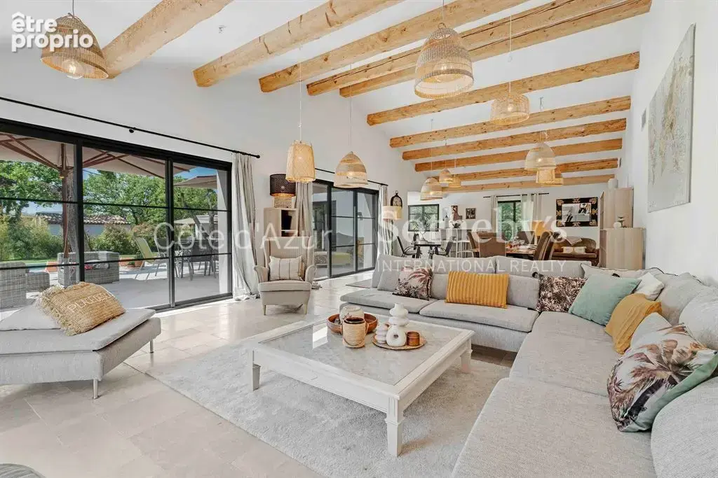 Golfe de Saint Tropez, villa rénovée de 300 m² avec six suites et piscine proche Port Grimaud - photo 6