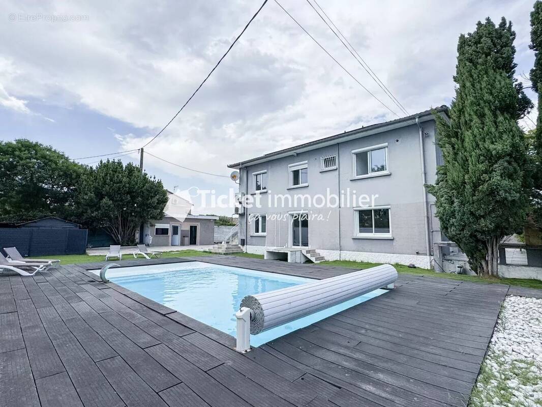 Maison à CORNEBARRIEU