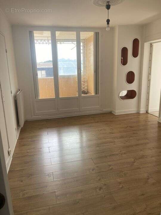 Appartement T4 vendu loué : Investissement locatif proche - photo 2