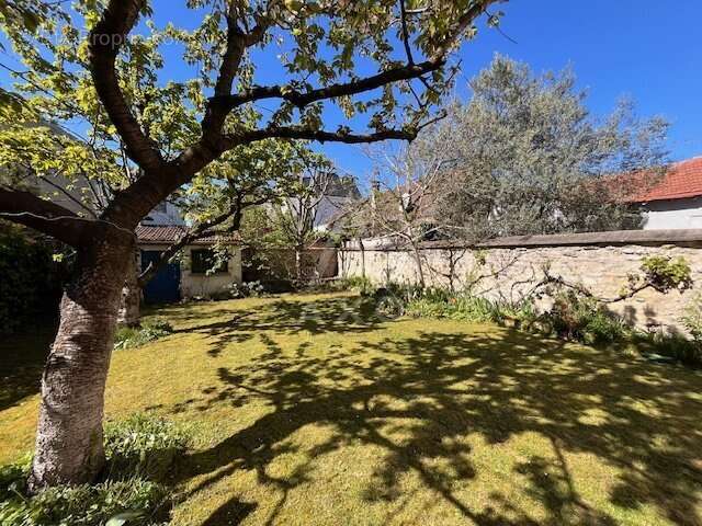 Maison à SAINT-MAUR-DES-FOSSES