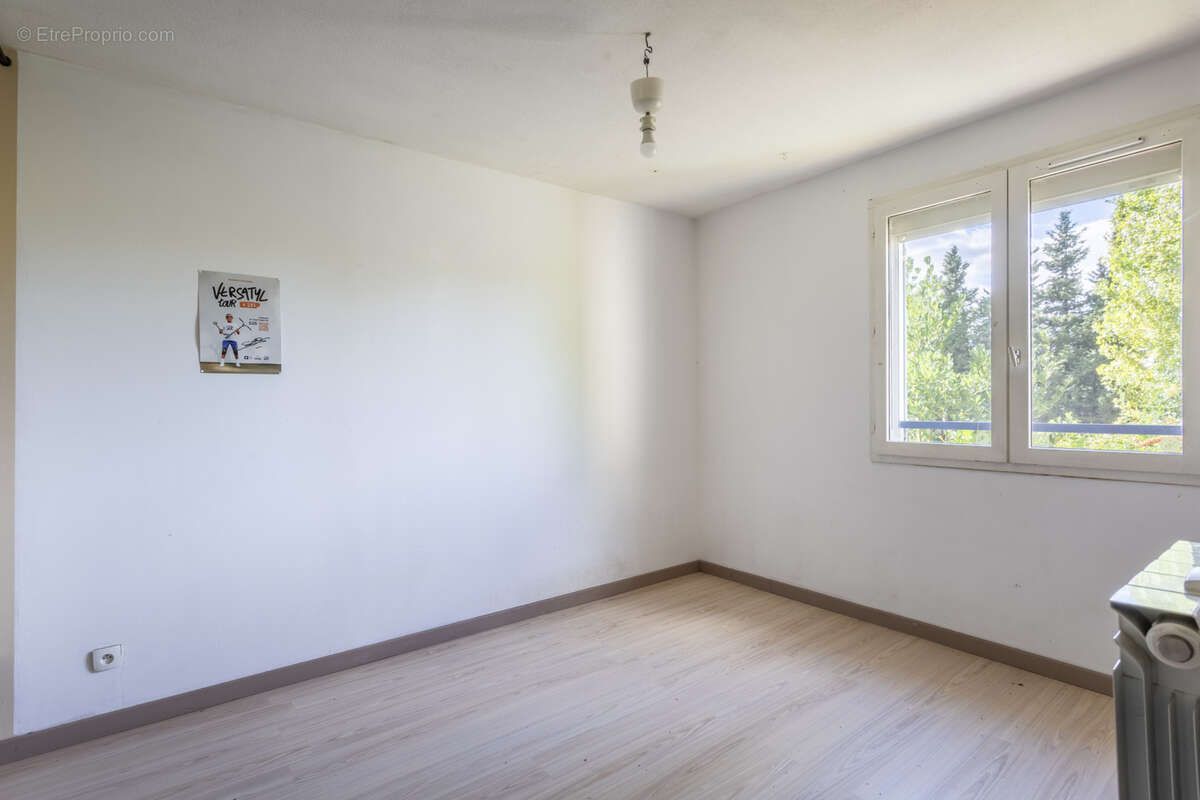 Maison à SIMIANE-COLLONGUE