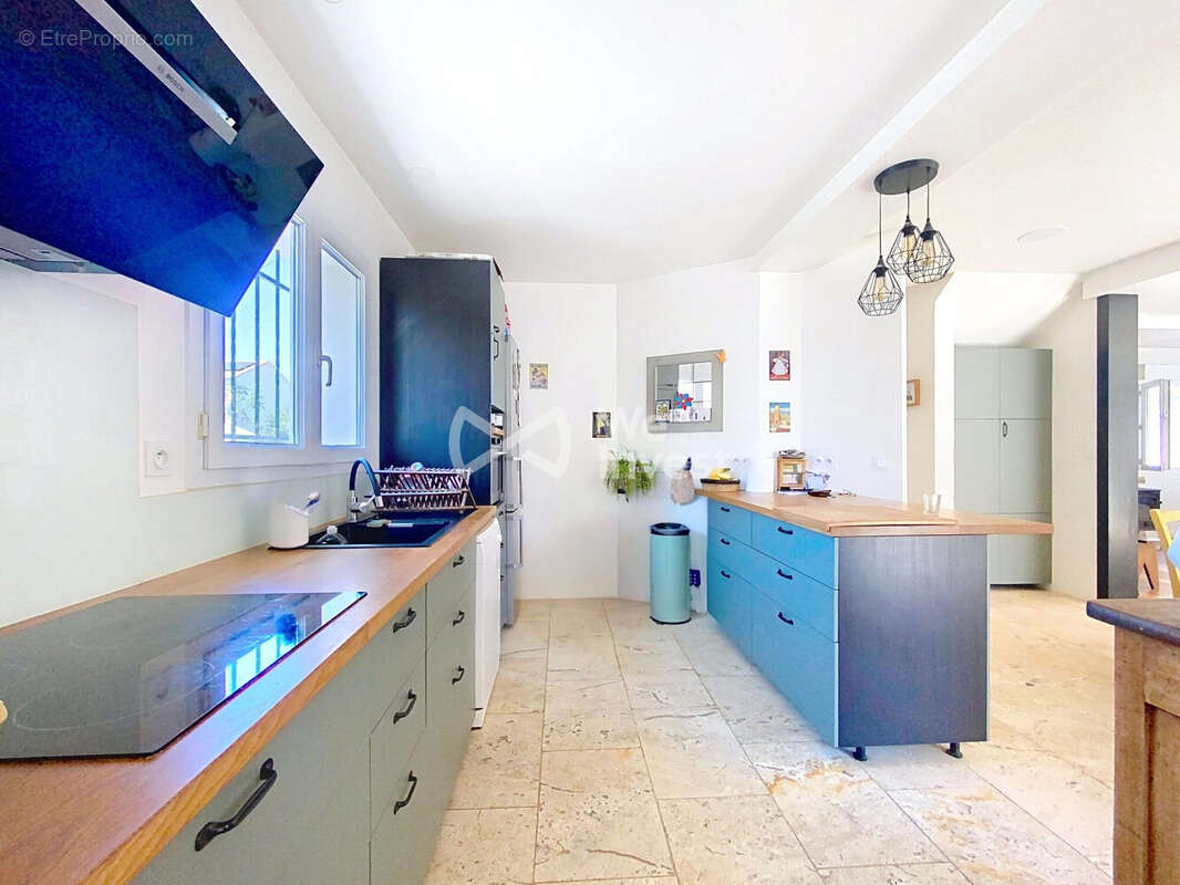 Maison 130 m² à Saint-Jean-De-Vedas  - photo 5