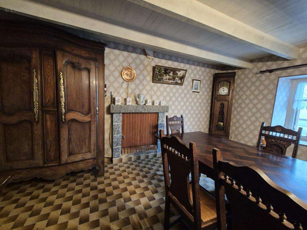Ancien corps de ferme à rénover   Charme authentique et pote - photo 2