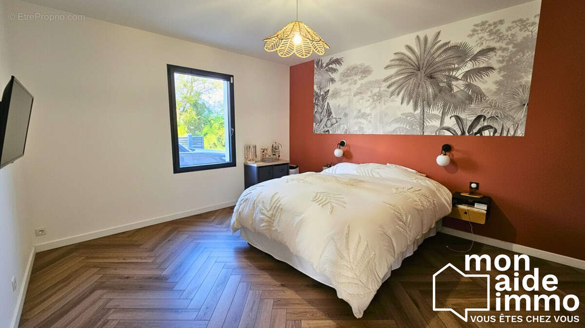 Maison à SAINT-JEAN-DE-BLAIGNAC