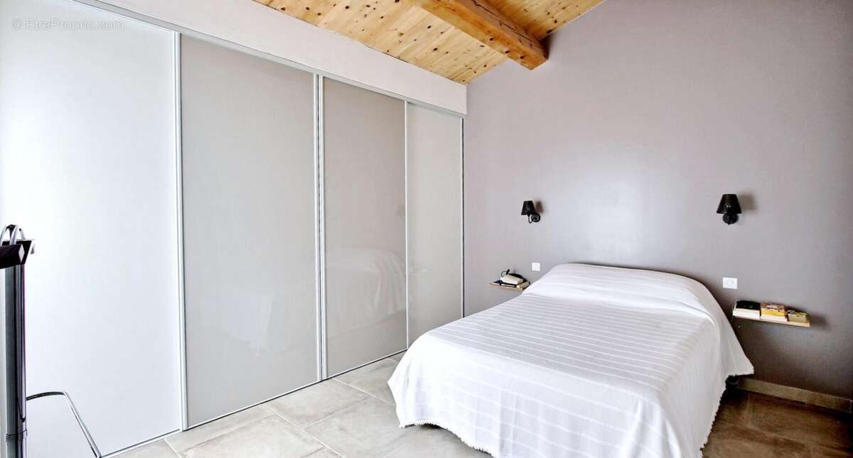 Maison à LE CANNET-DES-MAURES