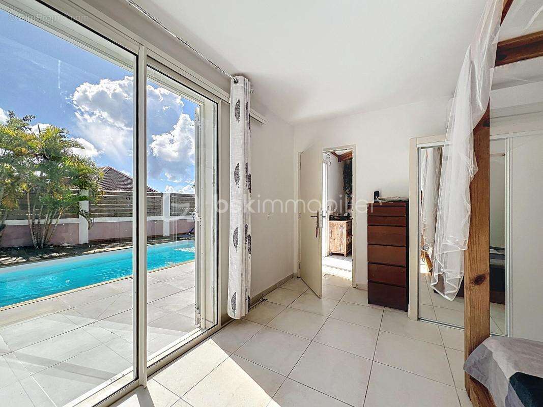 Ensemble immobilier villa et ses deux locatifs vue mer - photo 9