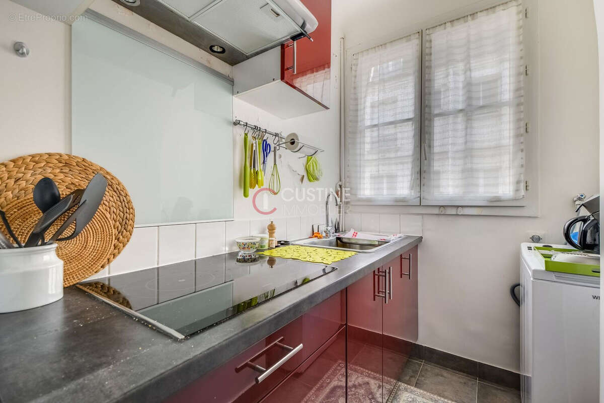 Appartement à PARIS-18E