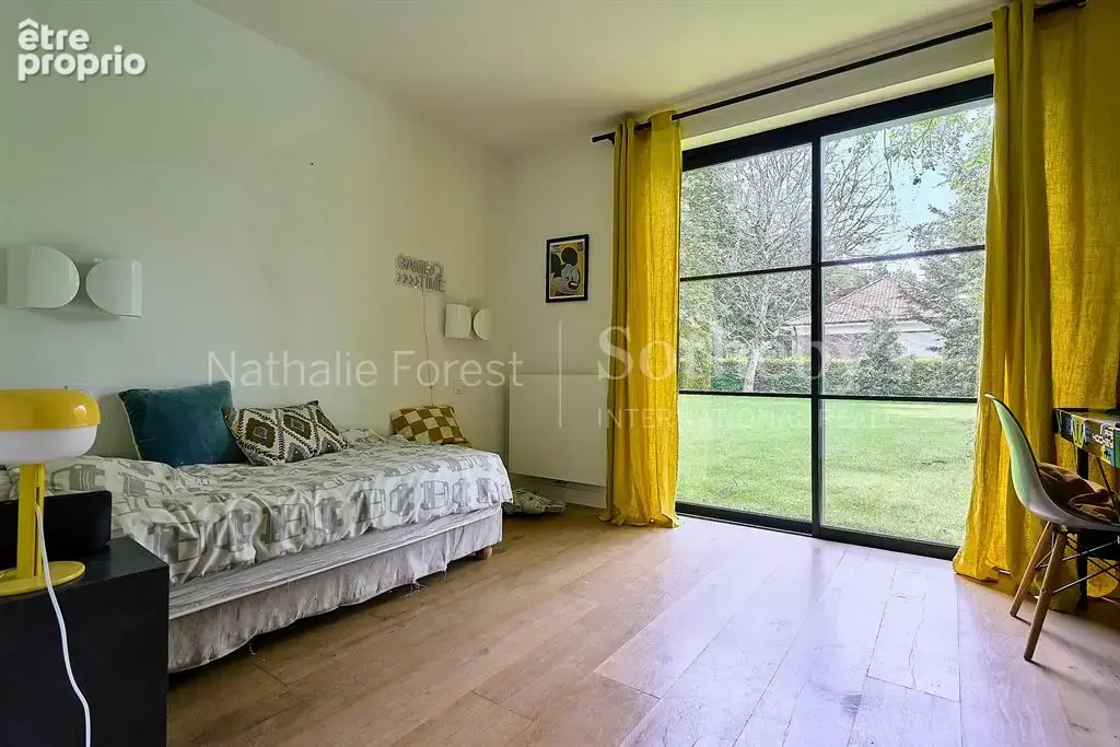 Croix Résidentiel , très jolie maison contemporaine  érigée en plain pied , 5 ch sur 2420 M2 de terr - photo 20