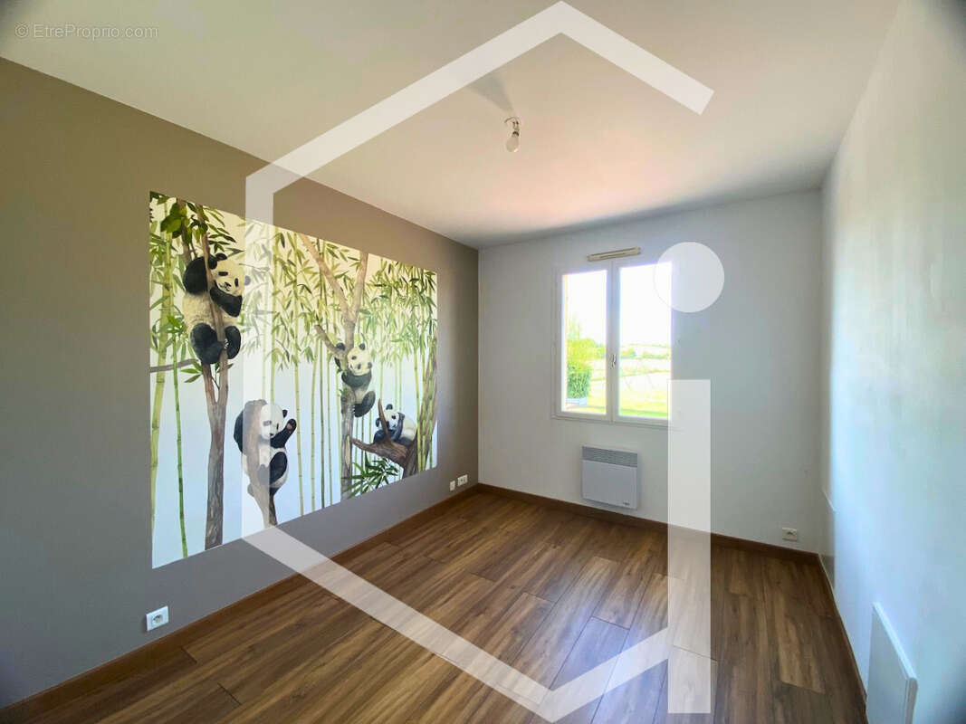 Maison à SURY-PRES-LERE