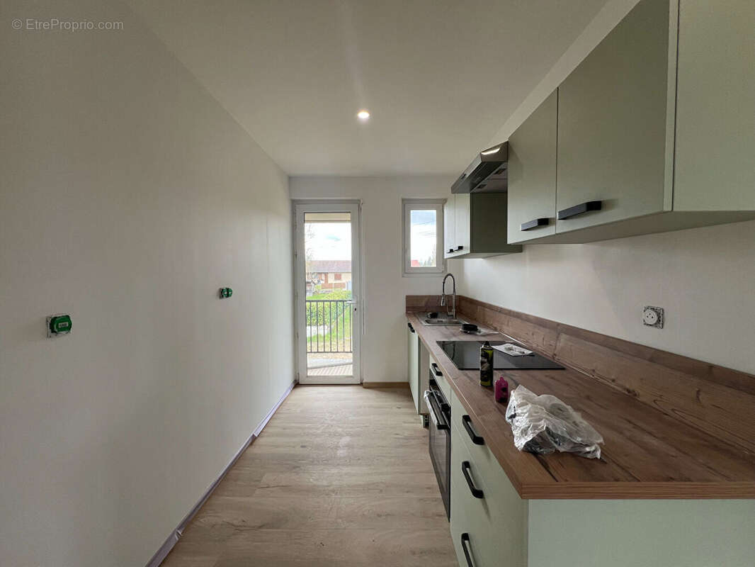 Appartement à VEZERONCE-CURTIN