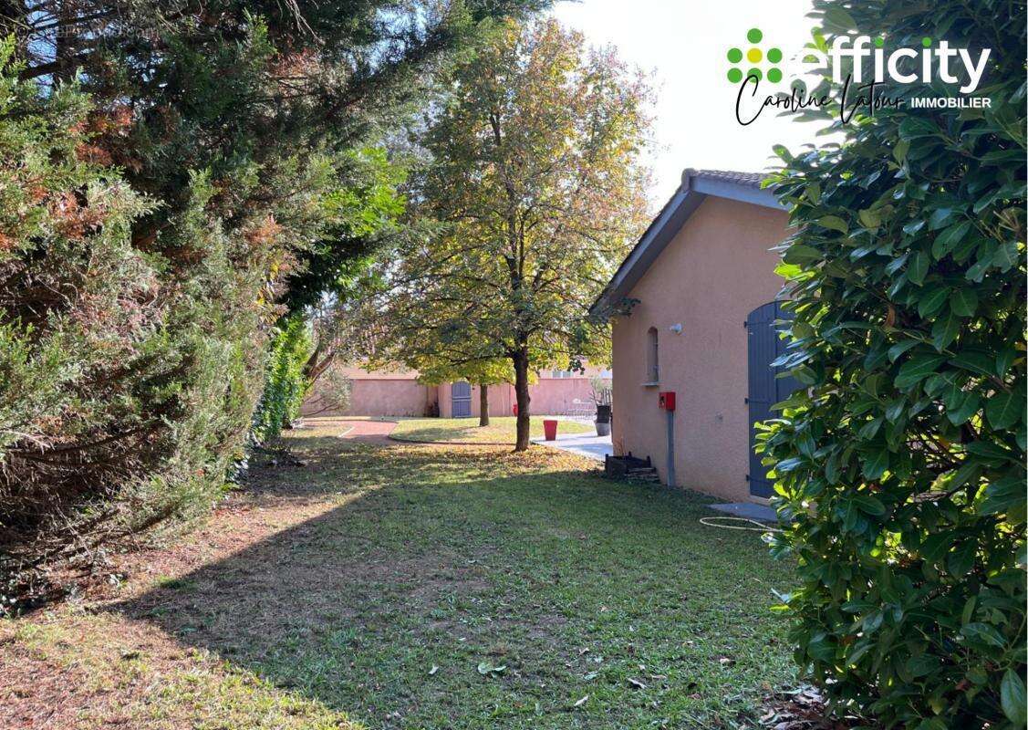 Maison à MONTROND-LES-BAINS