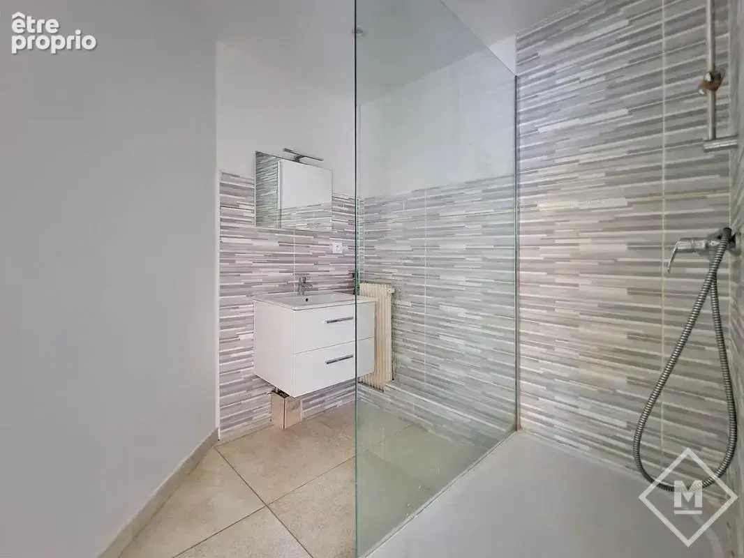 Vue Mer Dégagée et Calme : Appartement 3 Pièces à Vendre à Marseille Saint Loup - photo 10