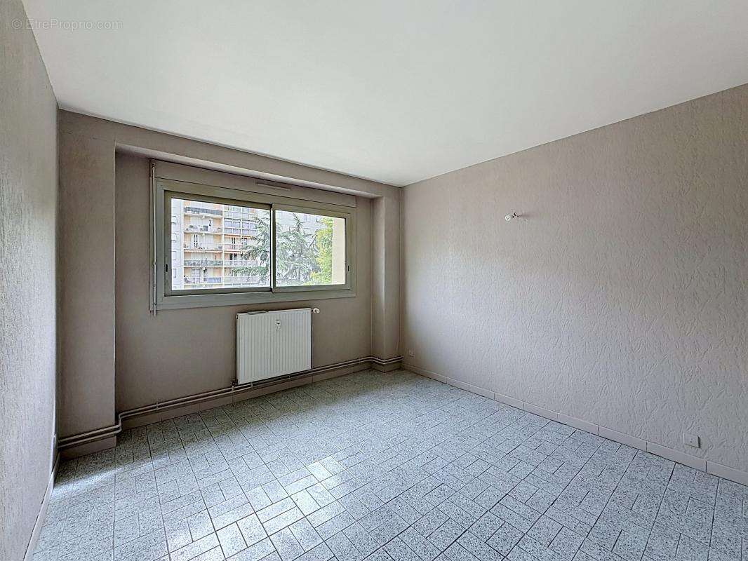 Appartement à VENISSIEUX