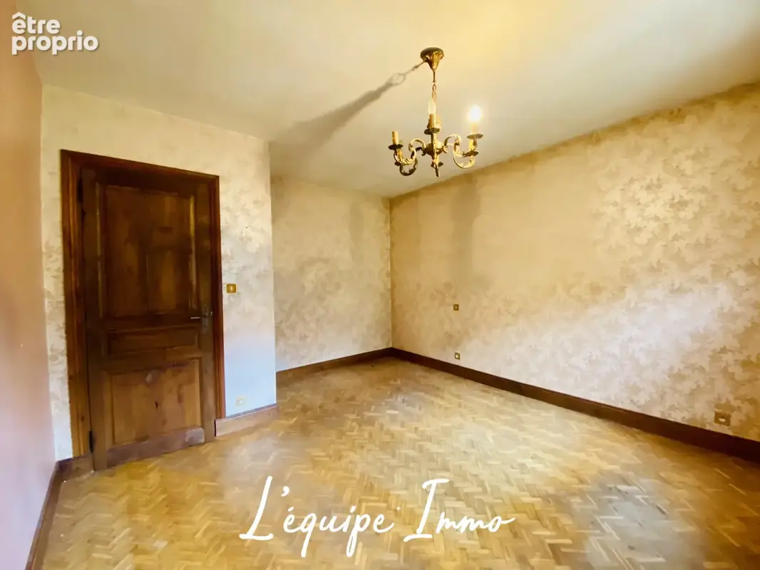 Maison T6 sur 1 hectare de terrain - photo 24