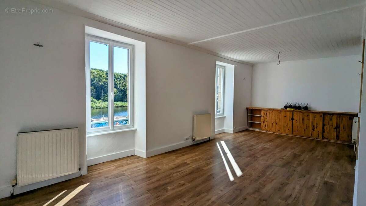 Appartement à PORT-LAUNAY