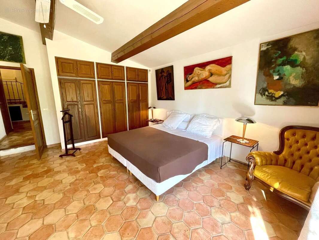 Maison à LA GARDE-FREINET