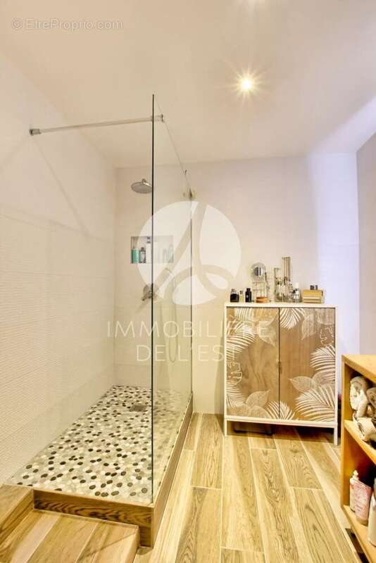 Appartement à LYON-8E