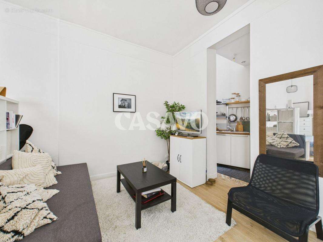 Appartement à PARIS-7E