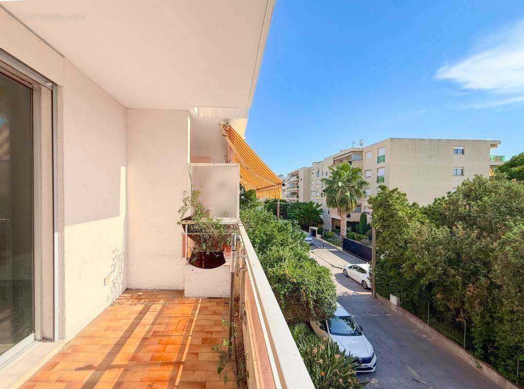 Saint laurent du var - les vespins - 2p duplex 45 m² + cave - photo 8