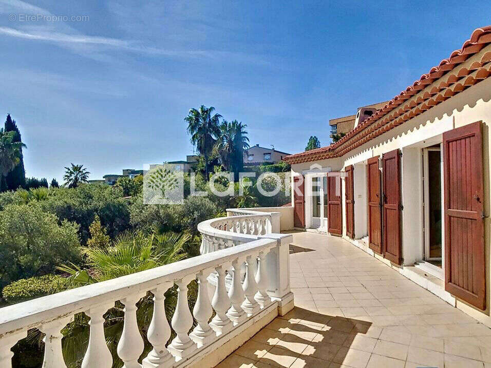 Maison à VILLENEUVE-LOUBET