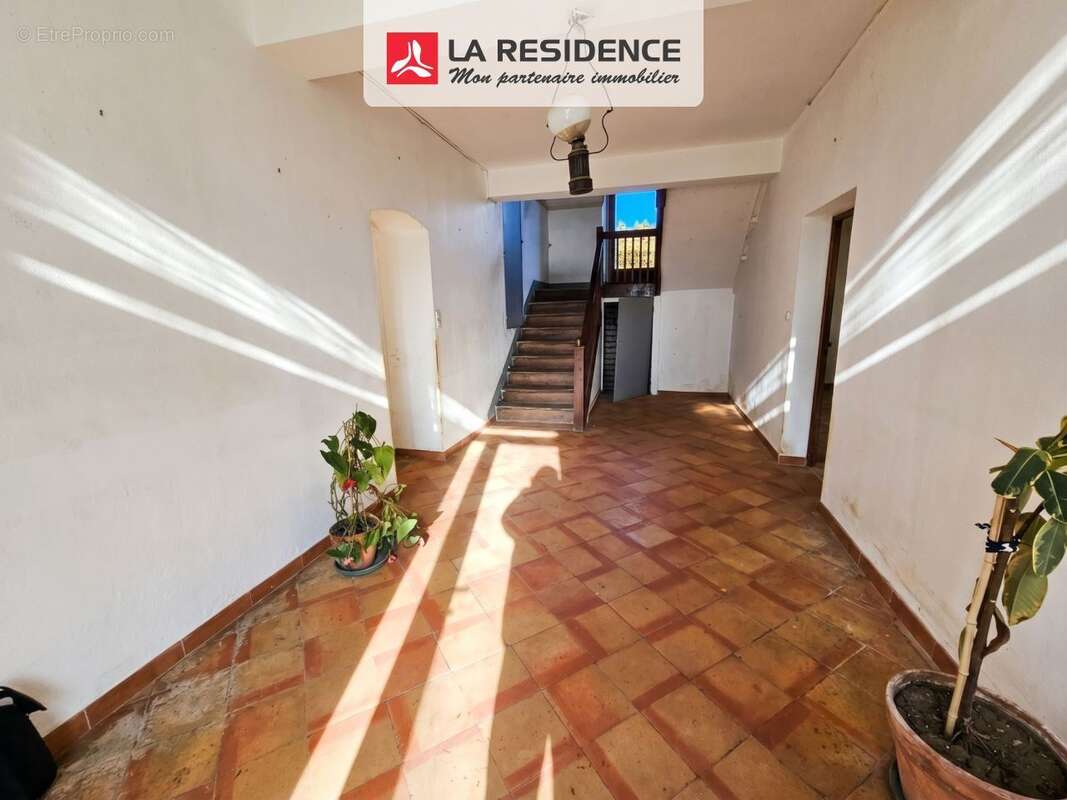 Maison 392 m² à Castelnaudary  - photo 4