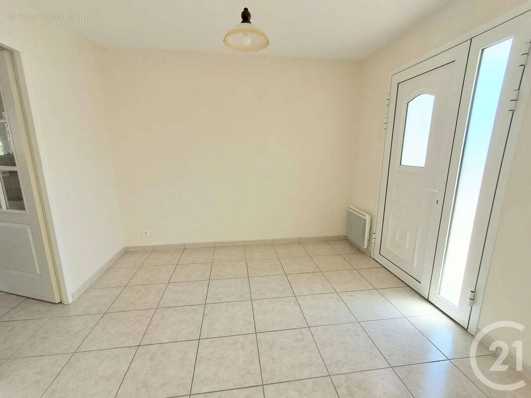 Maison 122 m² à Talmont-Saint-Hilaire  - photo 3