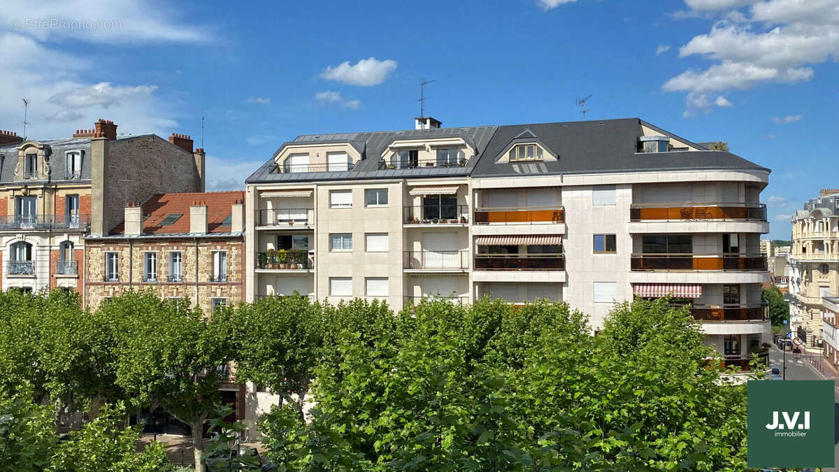 Appartement à ENGHIEN-LES-BAINS