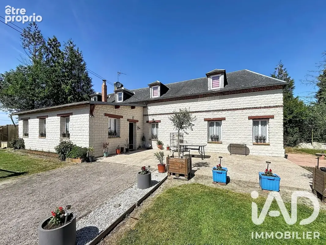 Photo 1 - Maison à FERRIERES-SAINT-HILAIRE