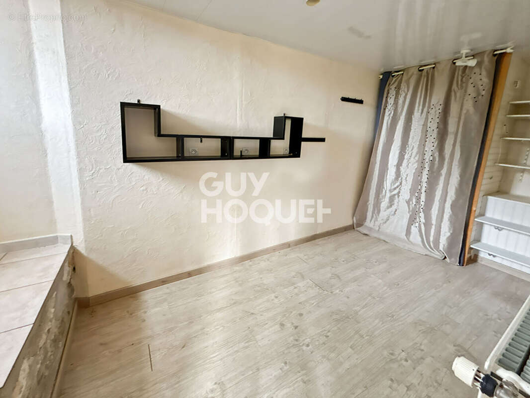 Maison à FONTENAY-TRESIGNY