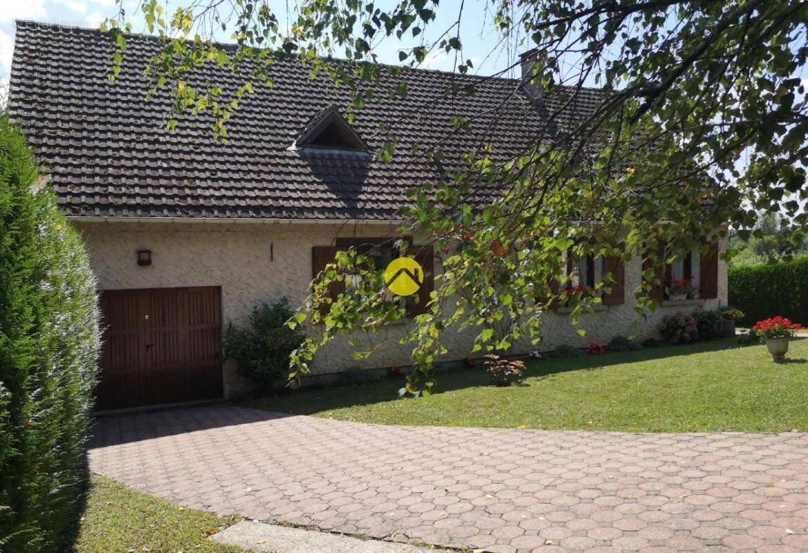 Maison à BLENEAU