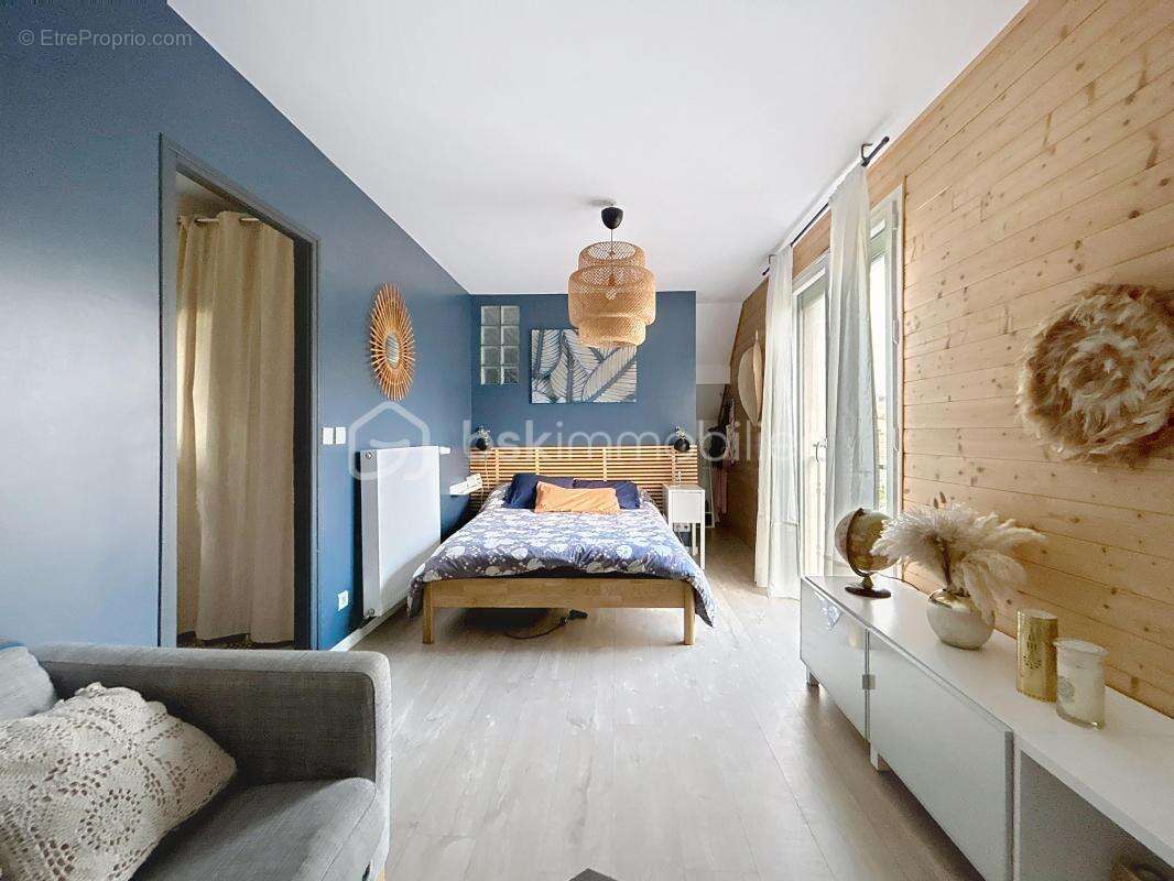 Maison à CORBEIL-ESSONNES