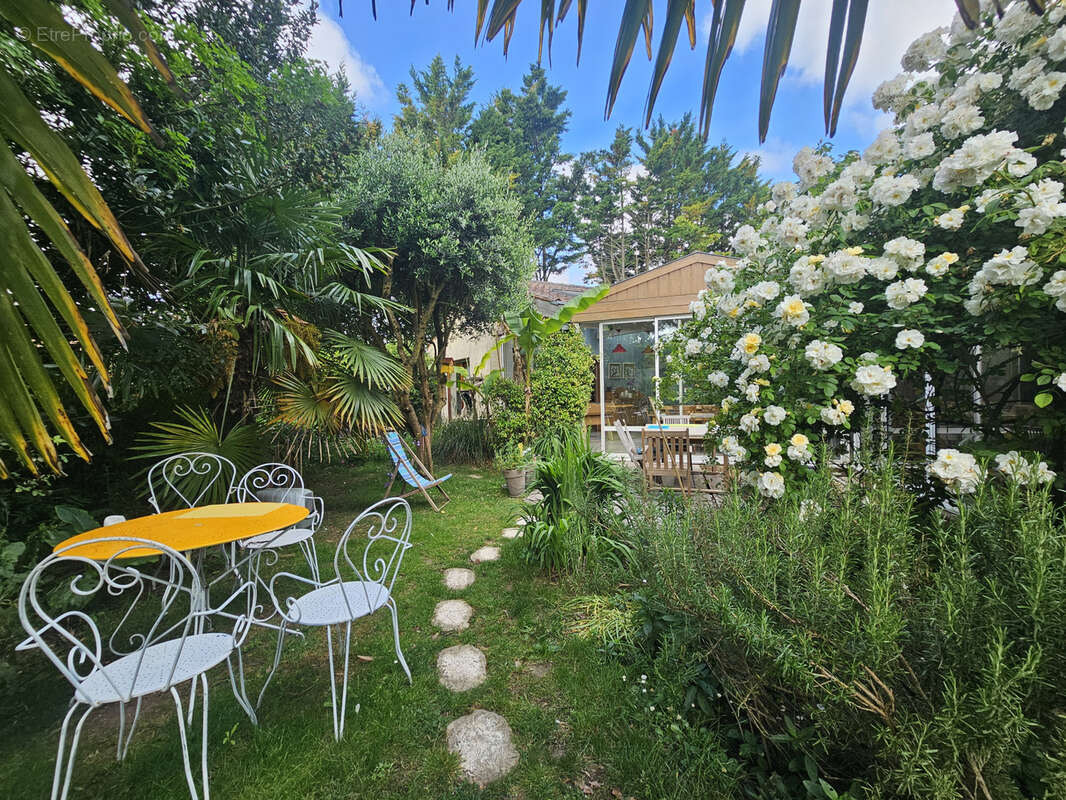 Maison à AIGREFEUILLE-D&#039;AUNIS