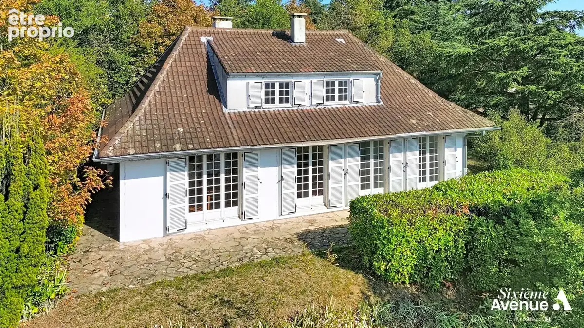 Maison avec vue panoramique Saint-Cyr-Sur-Le-Rhône de 165m² utiles. - photo 2