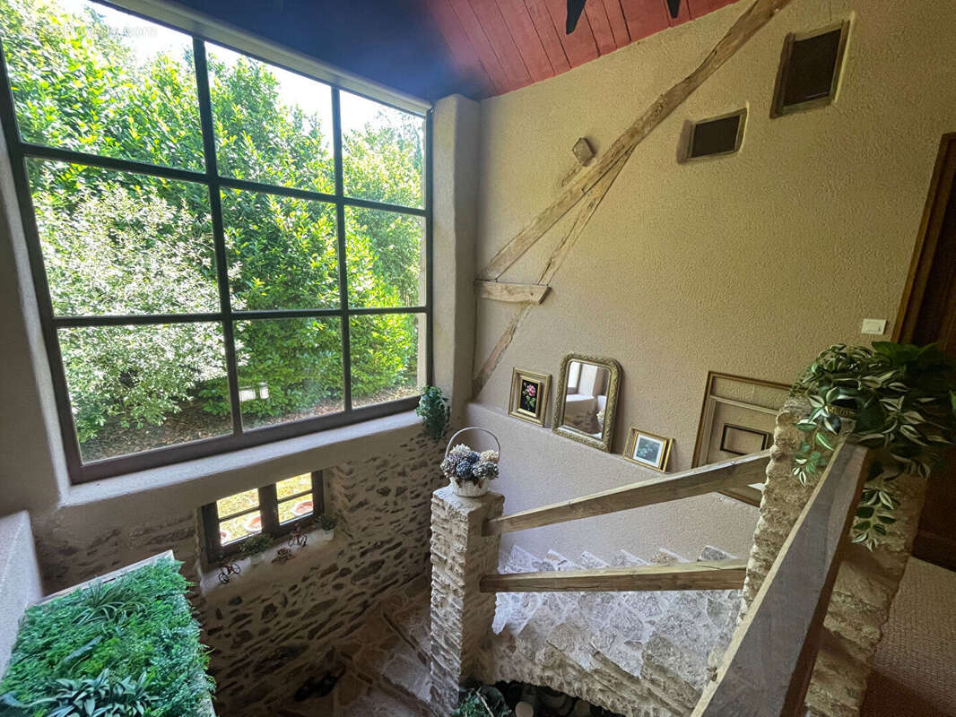 Maison à CHAMBOULIVE