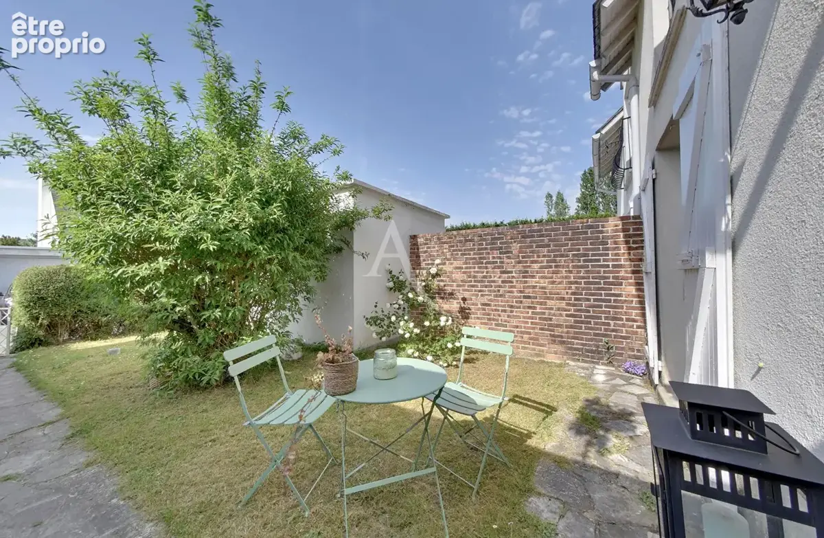Maison à OZOIR-LA-FERRIERE