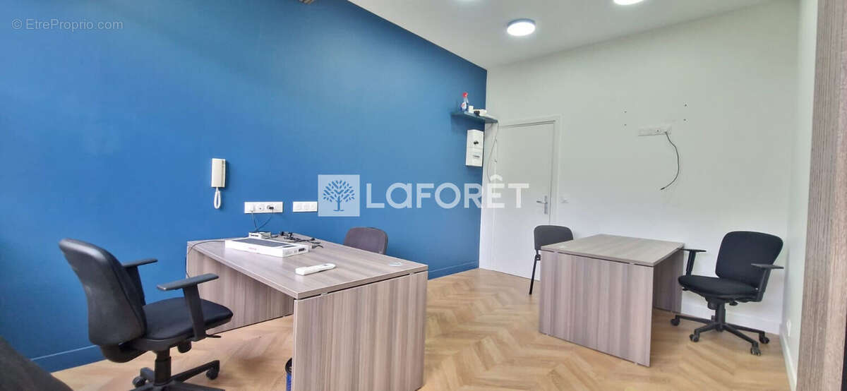 Commerce à SARCELLES