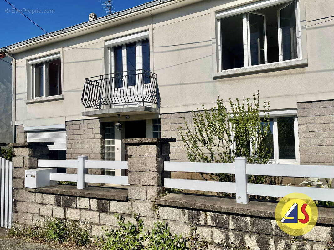 Maison à BOUGUENAIS