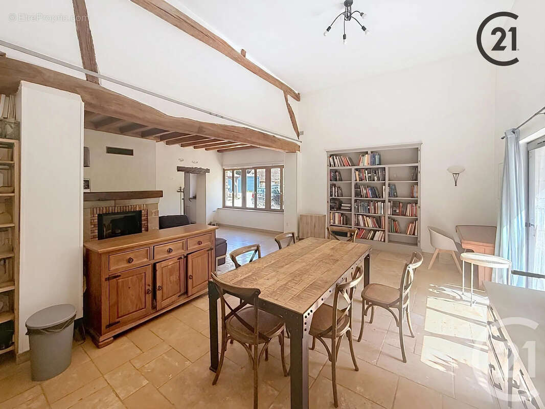 Maison 253 m² à Poilly-Sur-Tholon  - photo 9