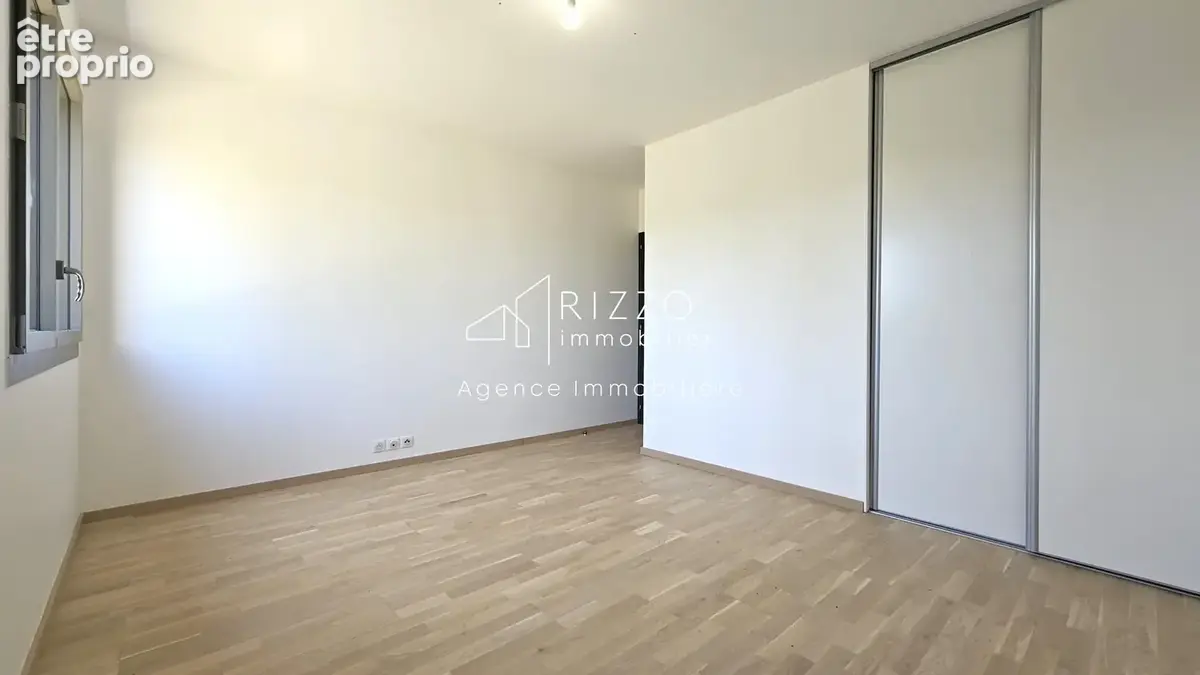 Divonne, 95m2, T4 de 2023, avec jardin/terrasse de 162m2 et 2 garages - photo 15