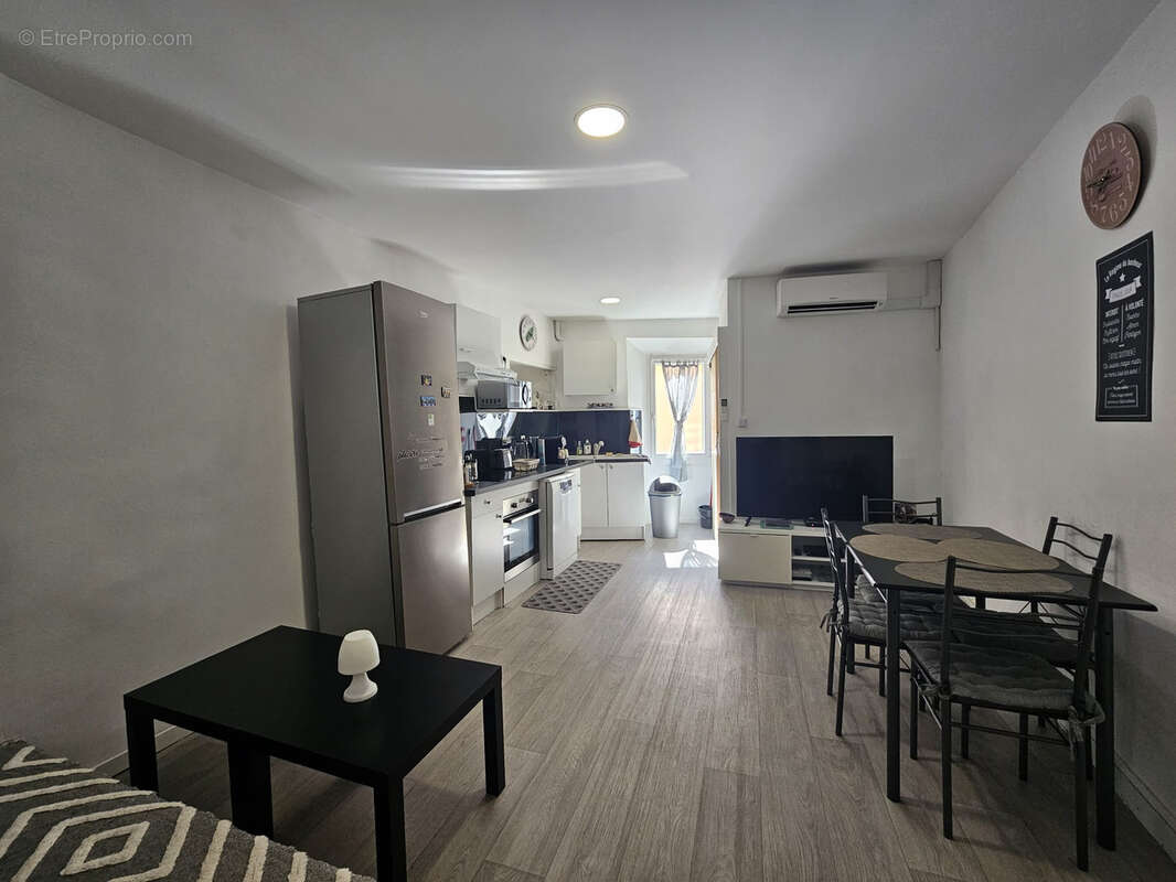 Maison à REGUSSE