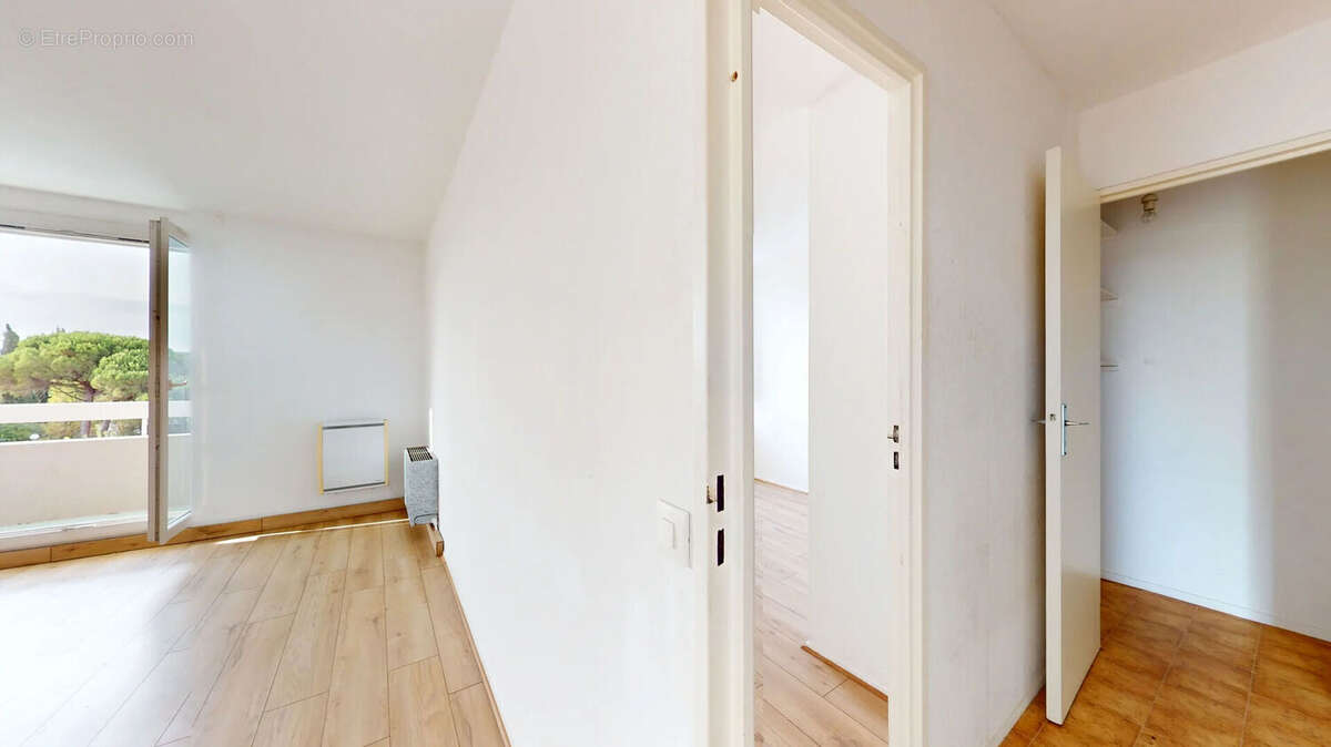 Appartement à FREJUS